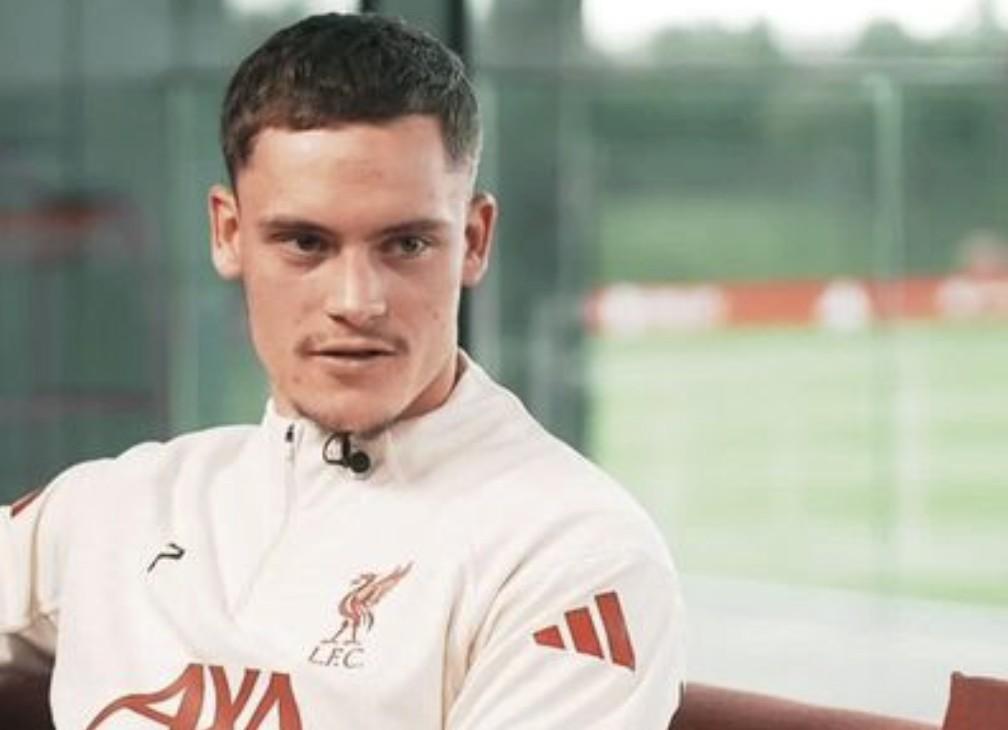 我爱那里的, 来到这里之 我爱那里的, 来到这里之